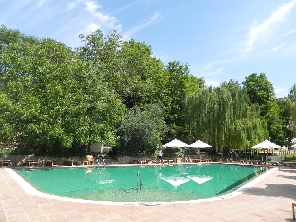 Monasterio De Piedra Hotel Nuévalos Exterior foto